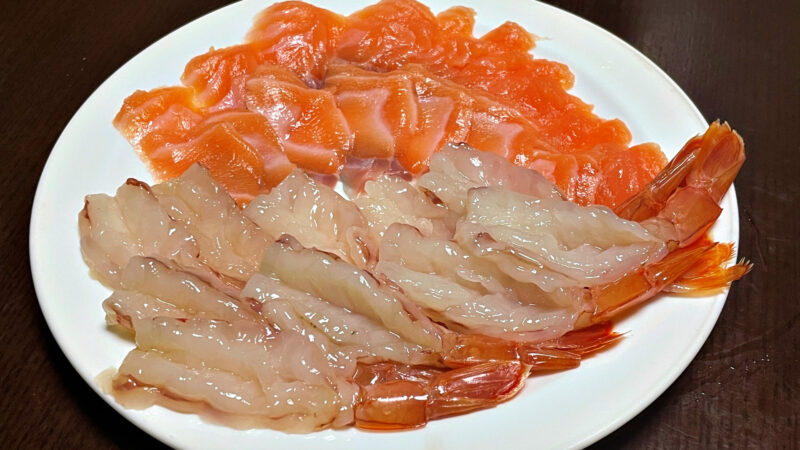 Red shrimp and salmon sashimi