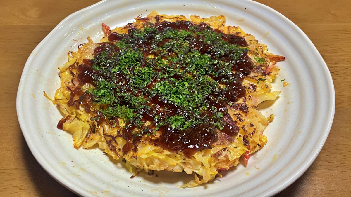 Eye-catching-Pork and egg okonomiyaki